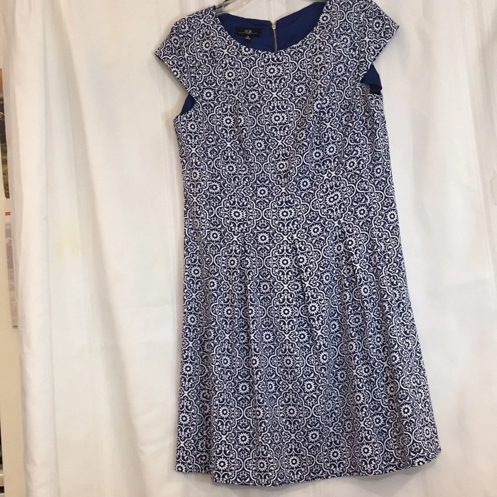 AGB BLUE WHITE CAP SLEEVE DRESS Size 16 EXCELLENT CONDITION PREWORN SO PRETTY